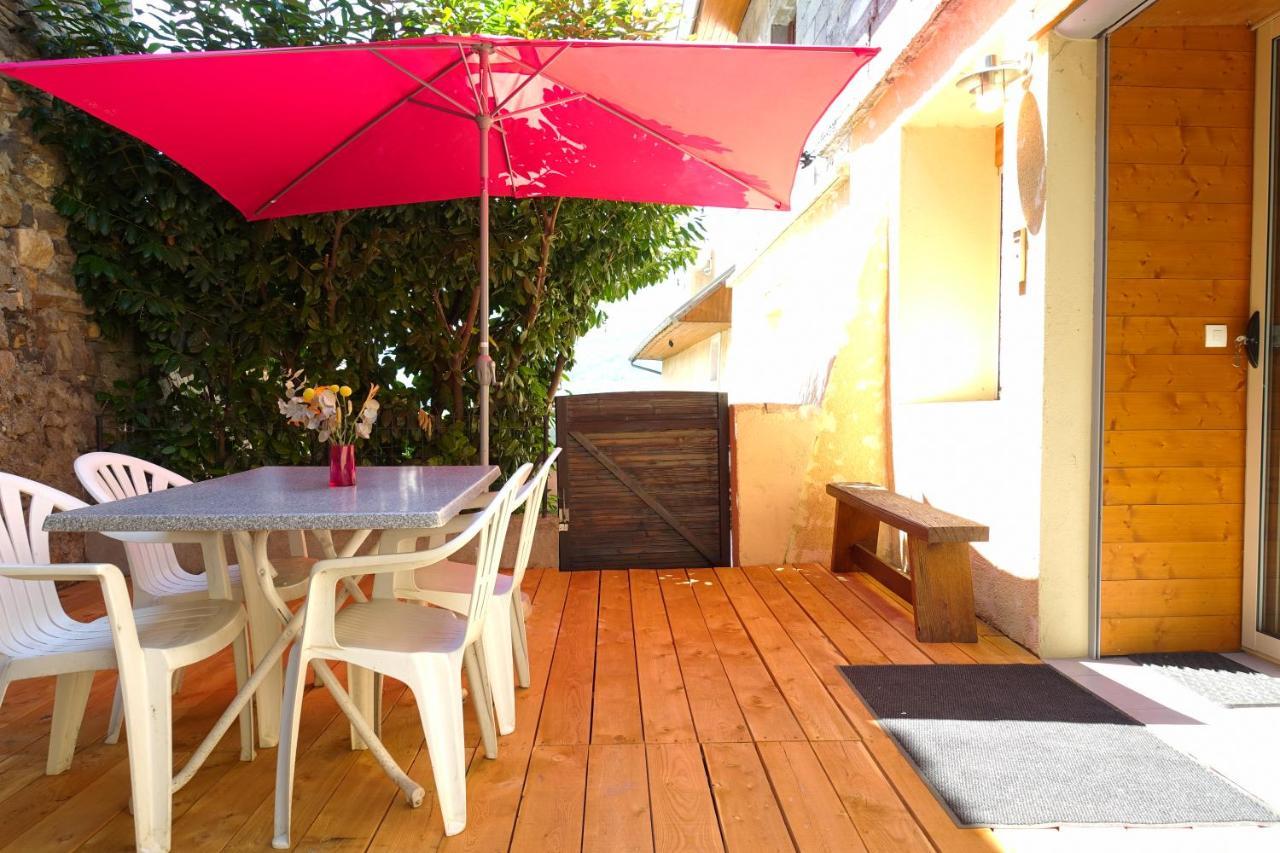 Appartement Spacieux Avec Terrasse Saint-André-dʼEmbrun المظهر الخارجي الصورة